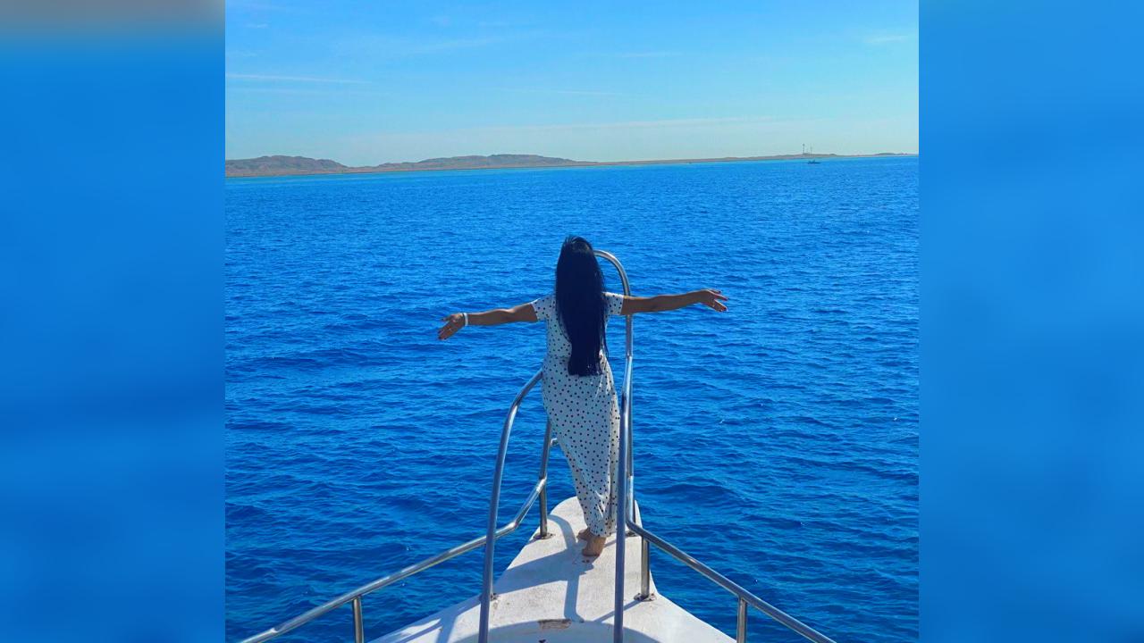 Webcam chat profile for SunnyScarlet: Outfits