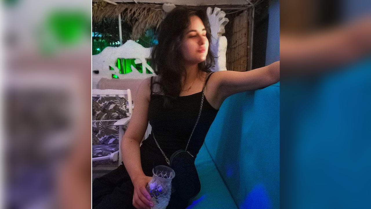 Webcam chat profile for AuraElle: Outfits