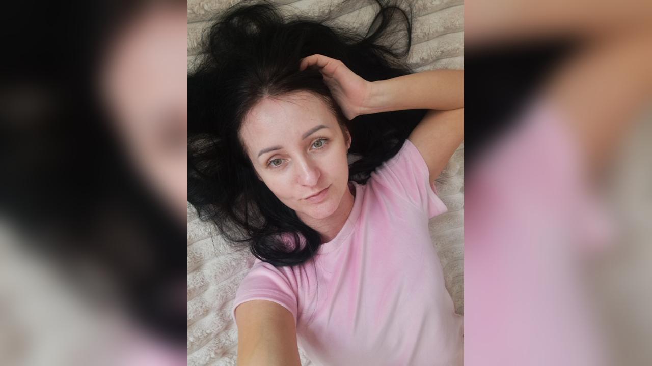 Webcam chat profile for Candys: Travel