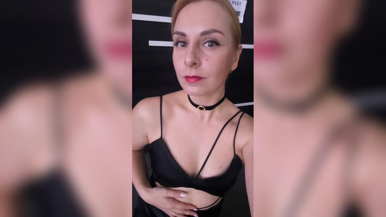 Webcam chat profile for MysteriousSoul: Outfits