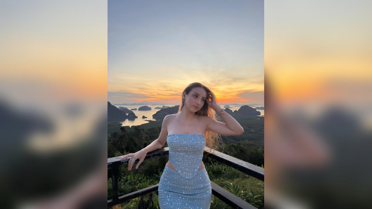 Webcam chat profile for DreamyEva: Dancing