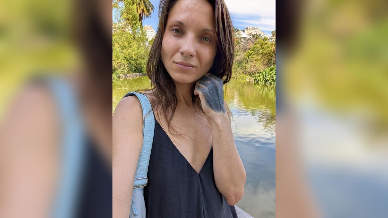 Webcam chat profile for loladan