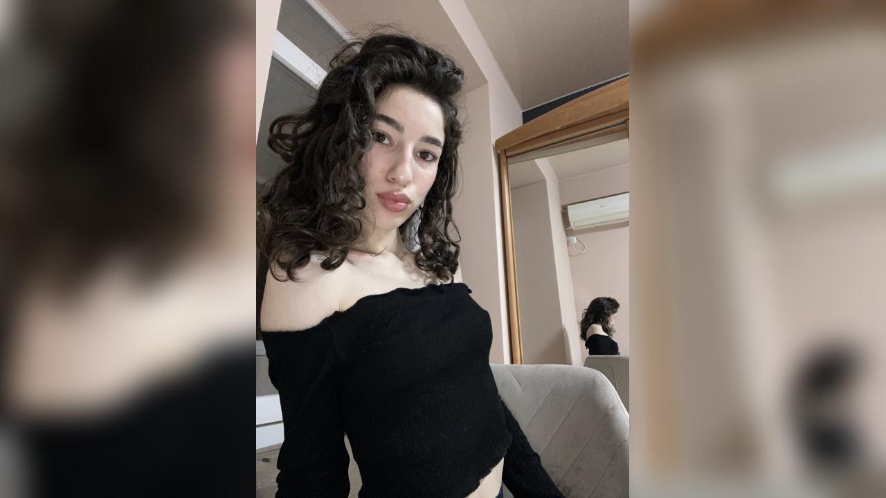 Webcam chat profile for CristalLady: Dancing