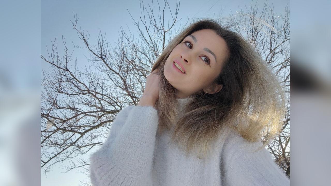 Webcam chat profile for Amarella: Dancing