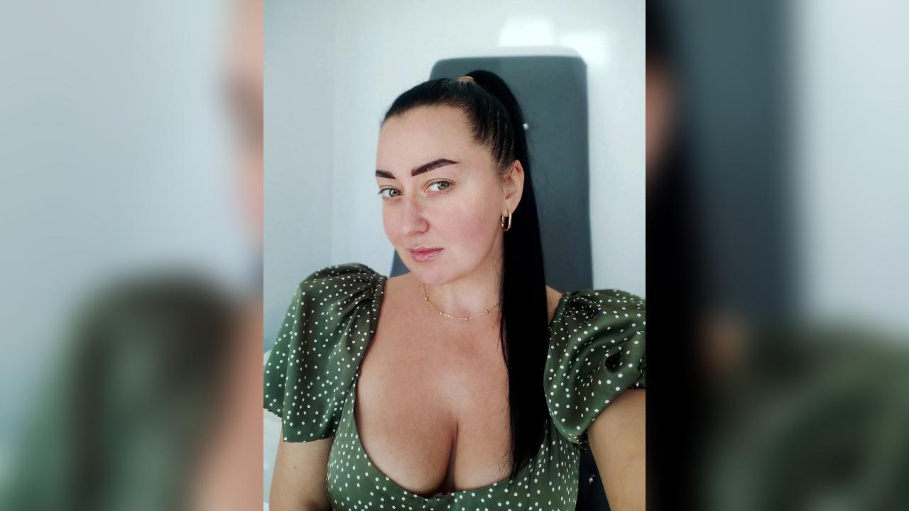 Webcam chat profile for Teolina