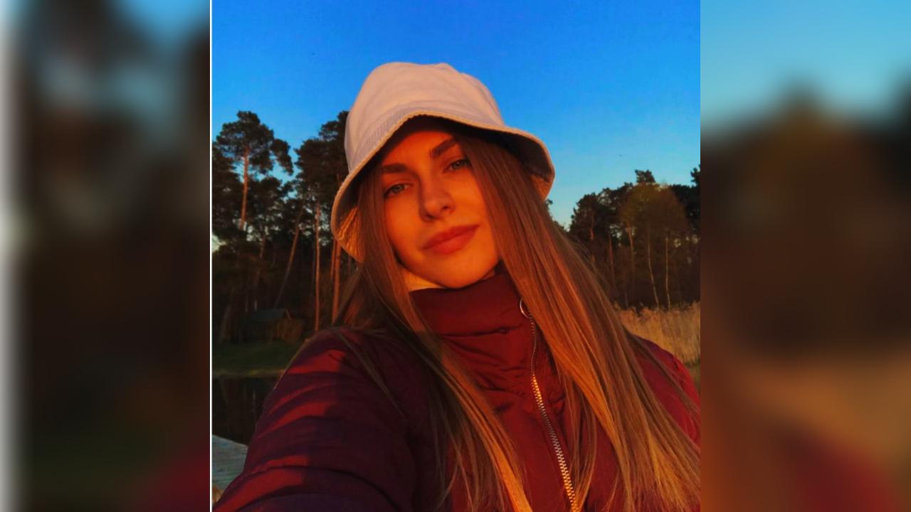 Webcam chat profile for AlexaInlove: Outfits