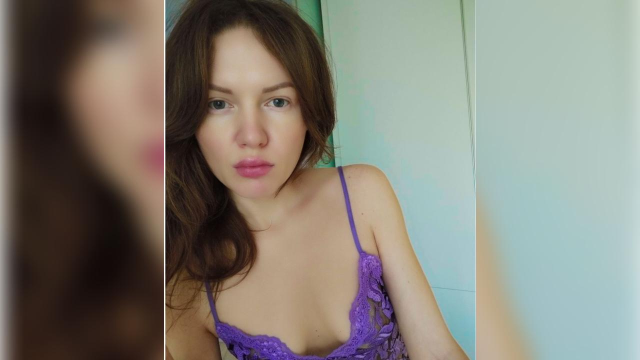 Webcam chat profile for MysteryBlack: Outfits