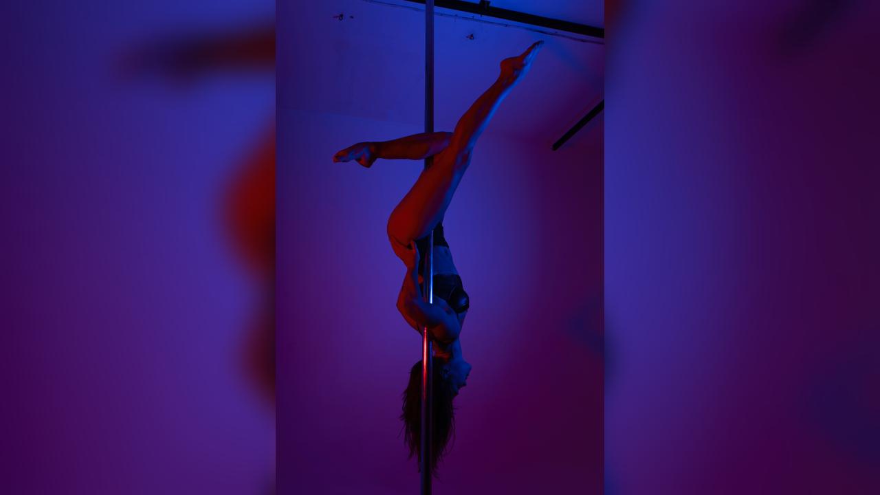 Webcam chat profile for Margosha1: Smoking