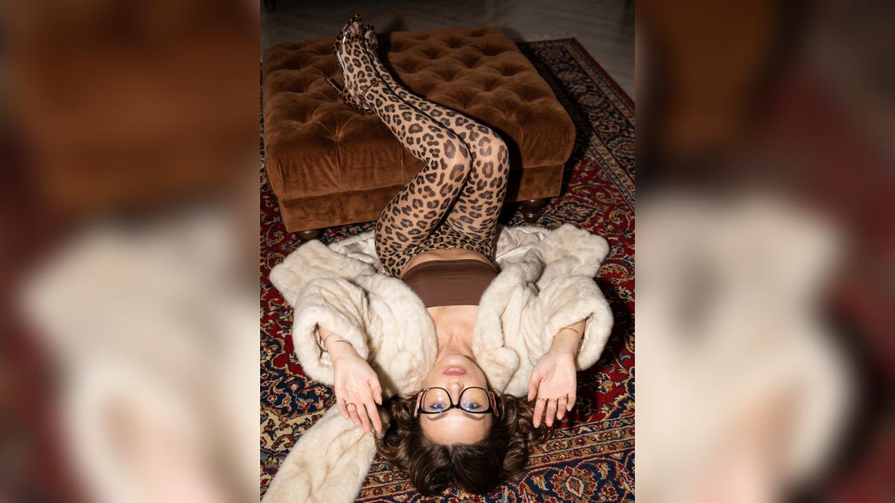 Webcam chat profile for BonnieFanny: Dominatrix