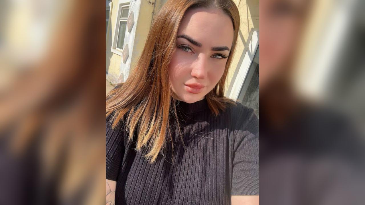 Webcam chat profile for Rosmira: Ask about my Hobbies