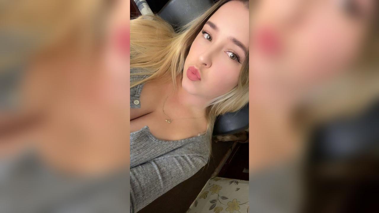 Webcam chat profile for SYNshine56: Humor