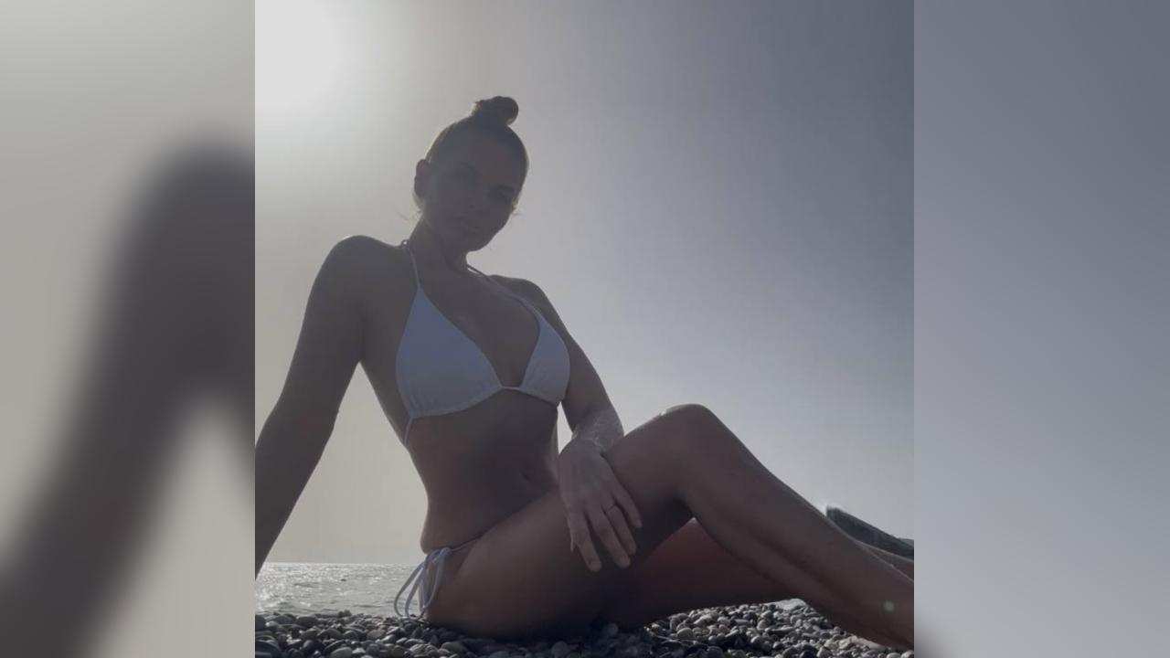 Webcam chat profile for WonderfulWoman: Cooking