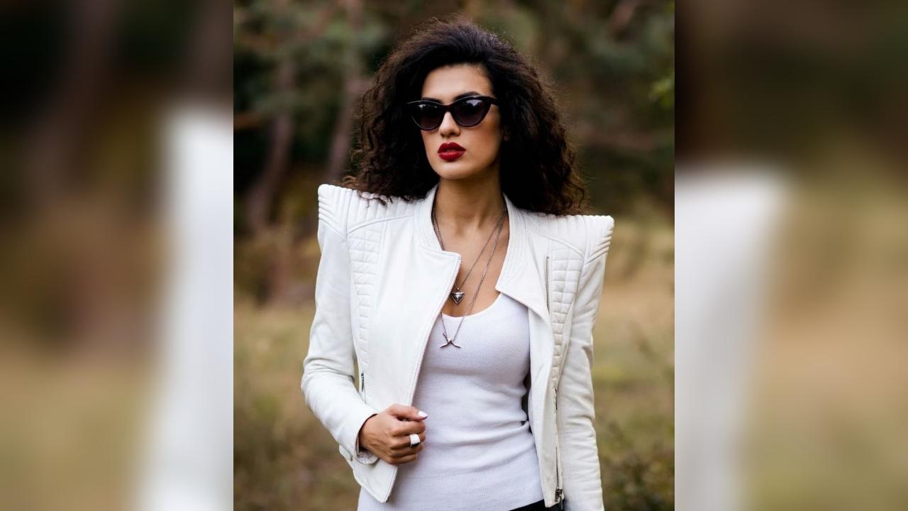 Webcam chat profile for NoirEmpress333: Leather