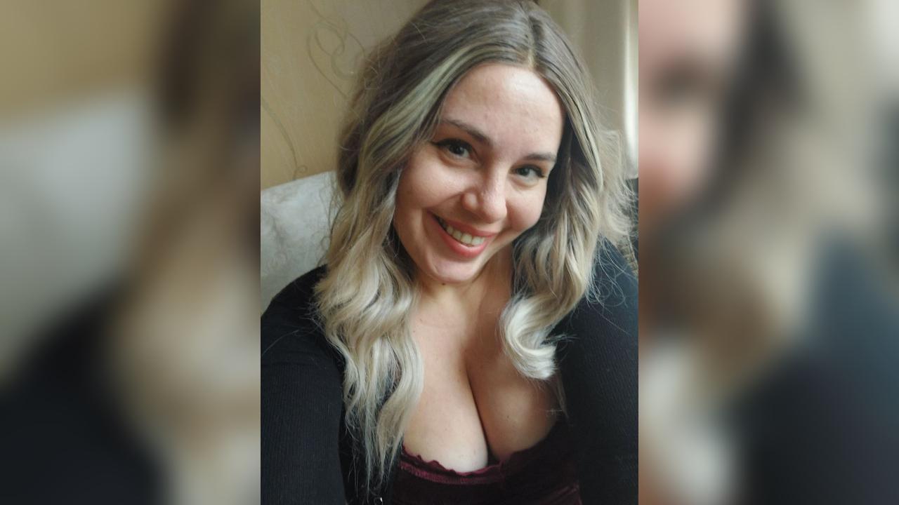 Webcam chat profile for SimplyMe