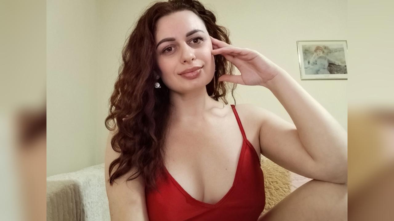 Webcam chat profile for 8LazyCat