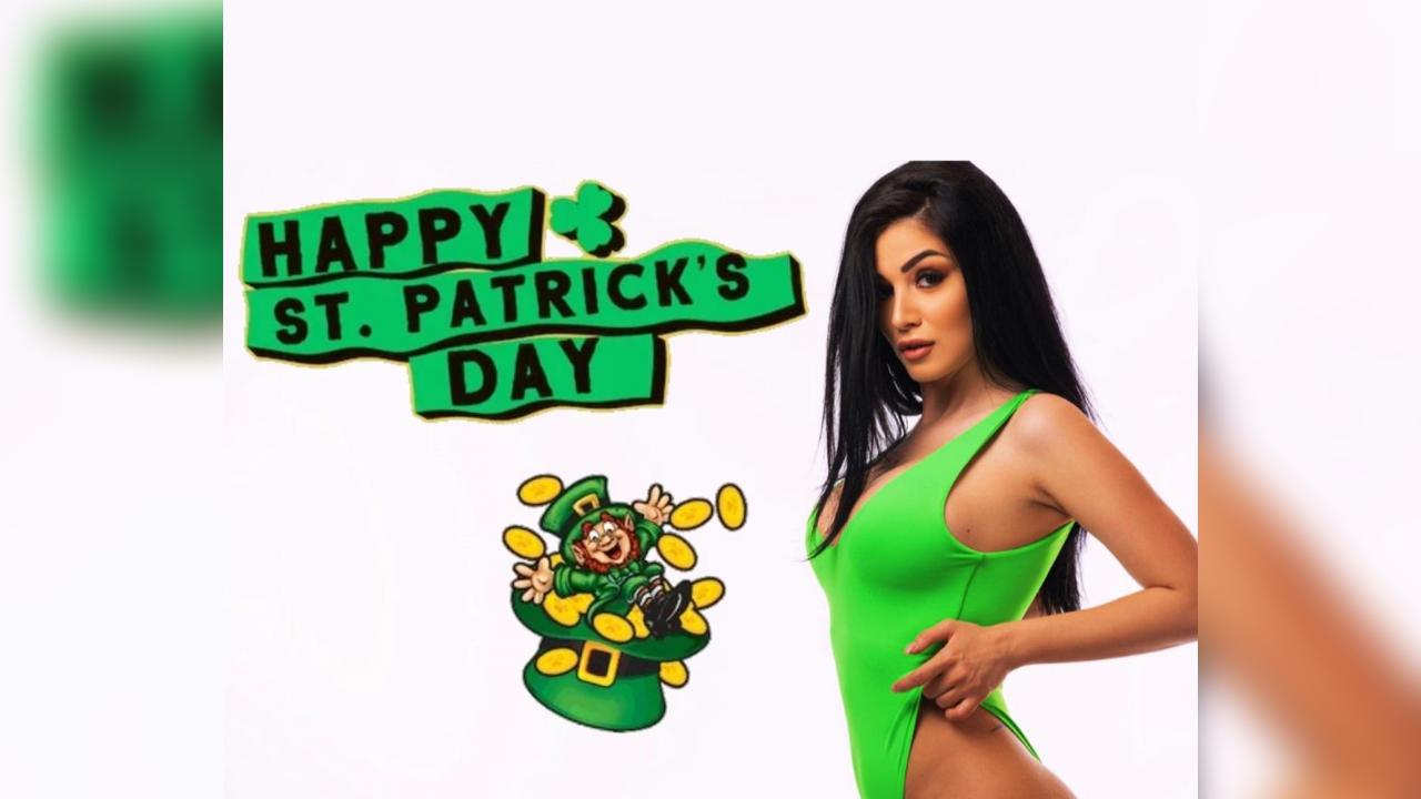 Webcam chat profile for EvaBanks: Dominatrix