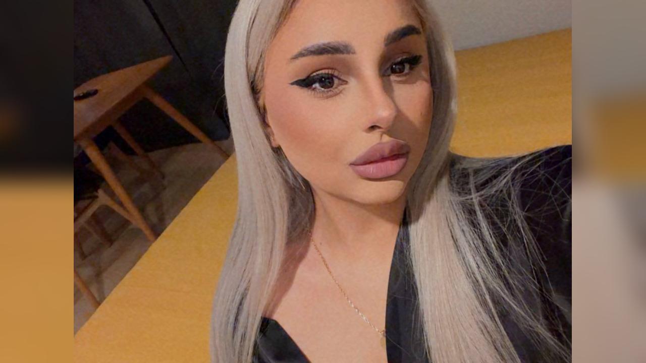 Webcam chat profile for CurvyyVanessa: Dominatrix