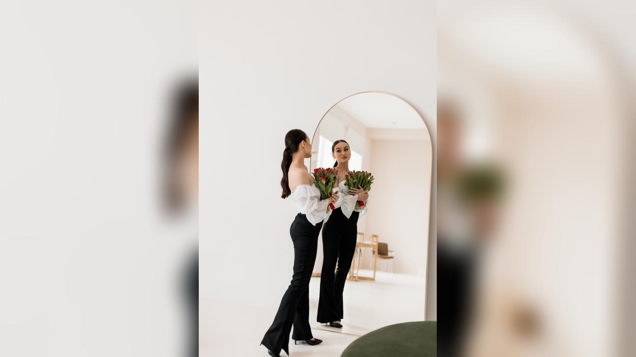 Webcam chat profile for KittyShy25: Latex & rubber