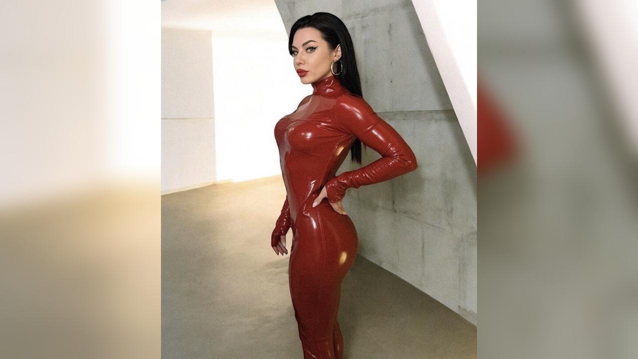 Webcam chat profile for FierceDesire: Dominatrix