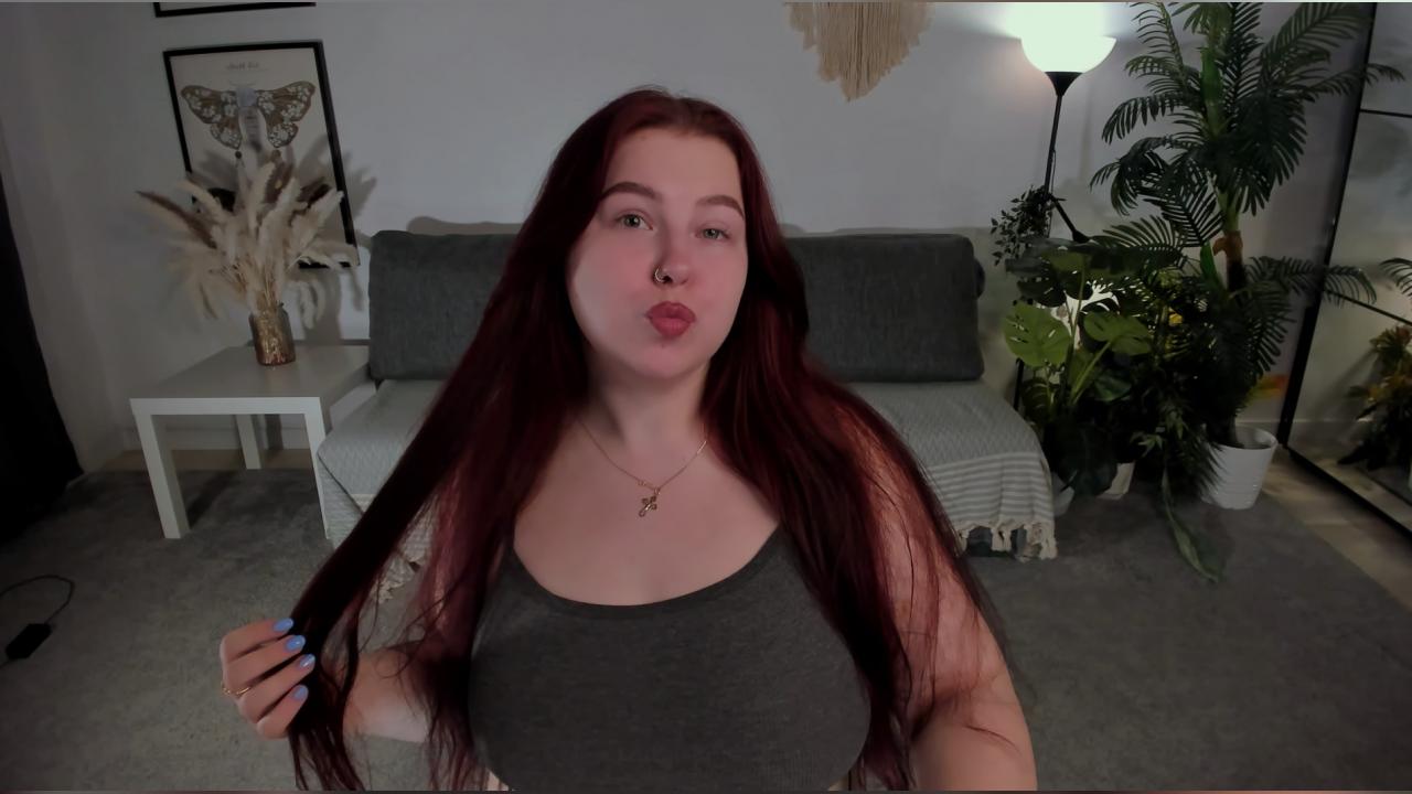 Webcam chat profile for EffyRain: Legs, feet & shoes