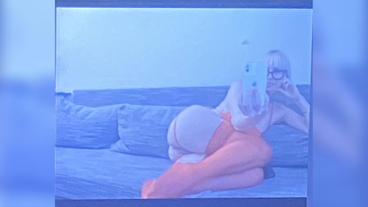 Webcam chat profile for SweetBerry035: Leather