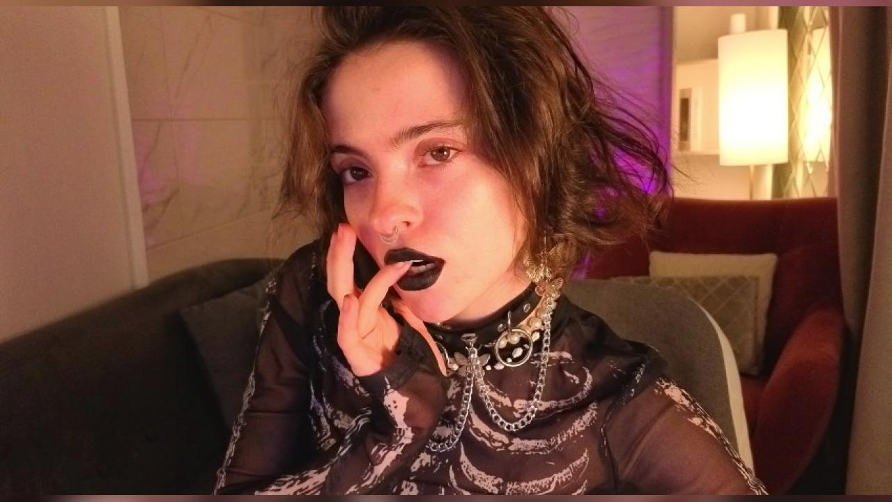 Webcam chat profile for LanaSoft: Kissing