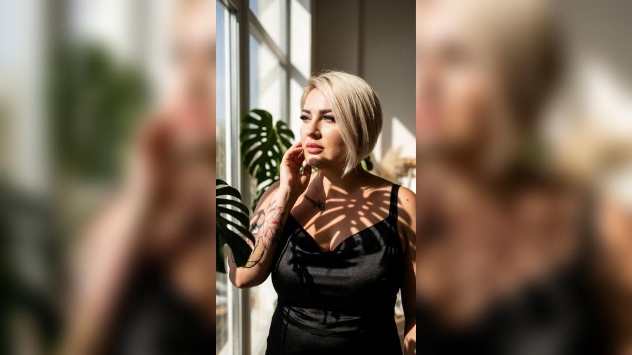 Webcam chat profile for Barbilove: Dancing