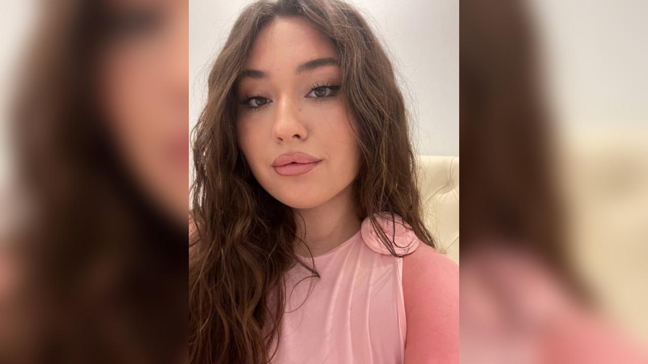 Webcam chat profile for GentleMuse