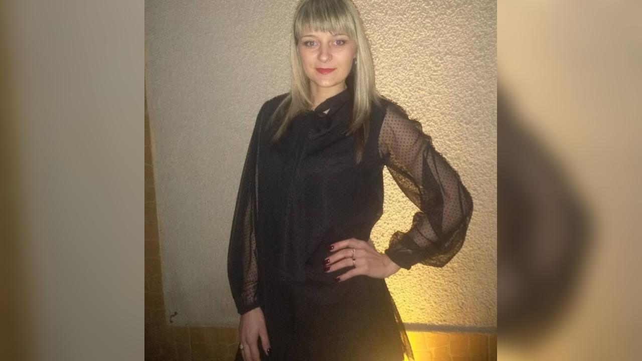 Webcam chat profile for KissedVelvet: Outfits