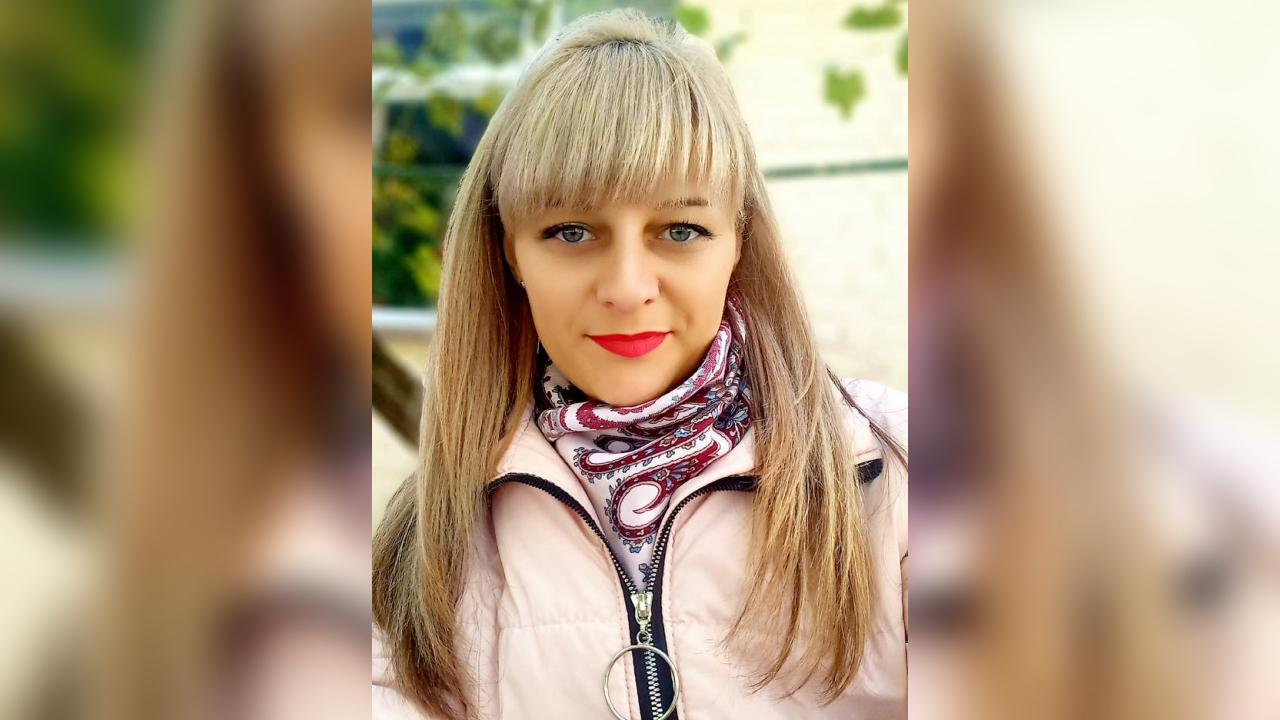 Webcam chat profile for KissedVelvet: Outfits