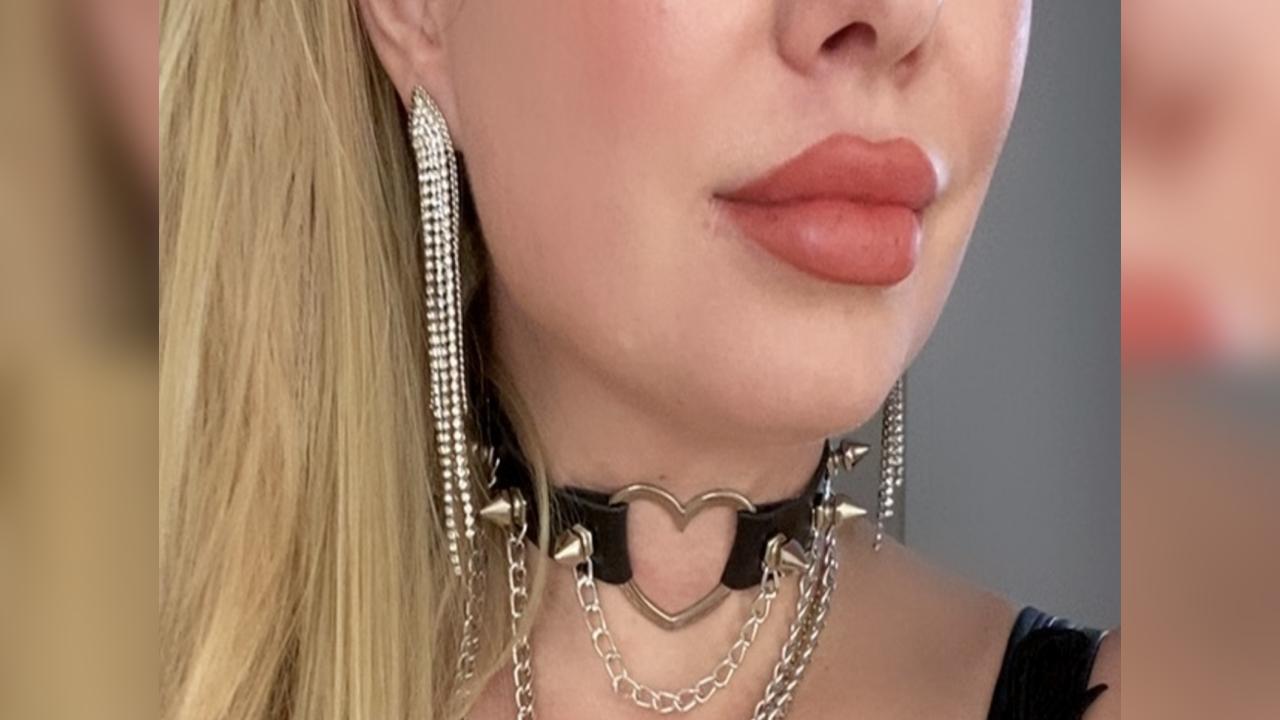 Webcam chat profile for LeliFre1: Outfits