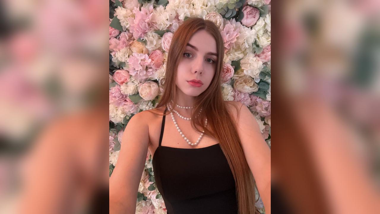 Webcam chat profile for LovelyNika: Ask about my Hobbies