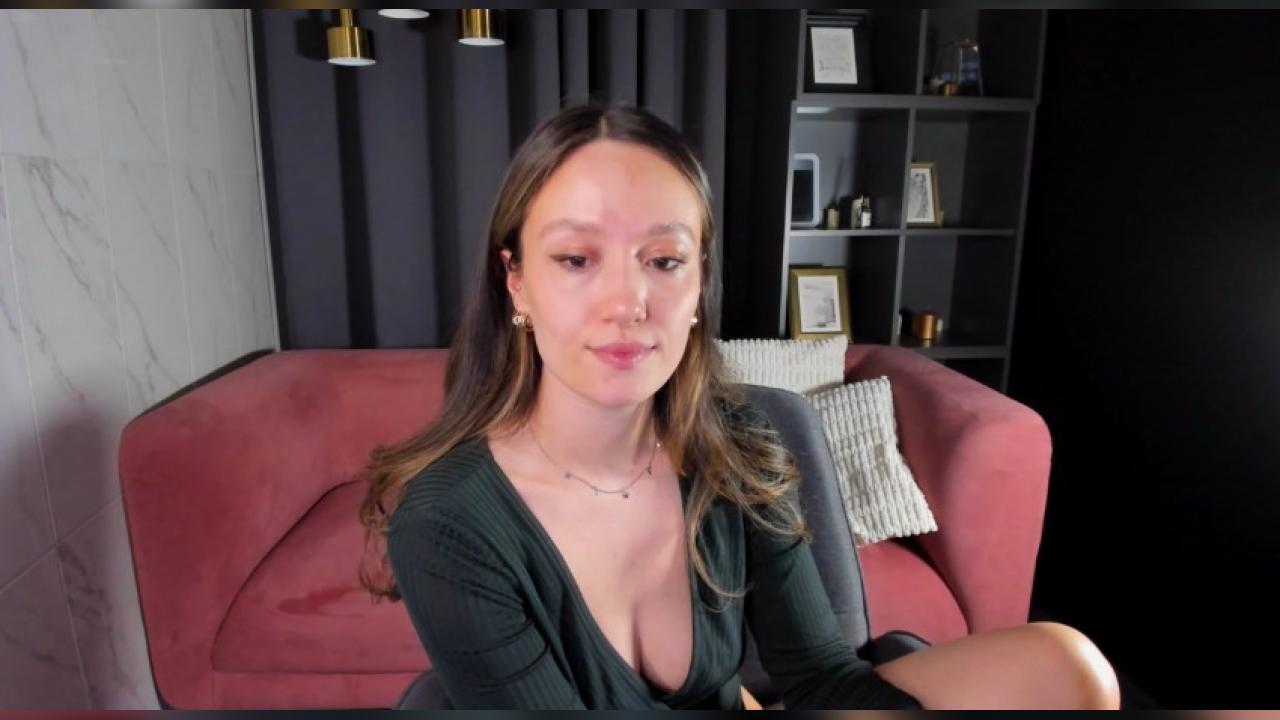 Webcam chat profile for AgnesGoddes: Legs, feet & shoes