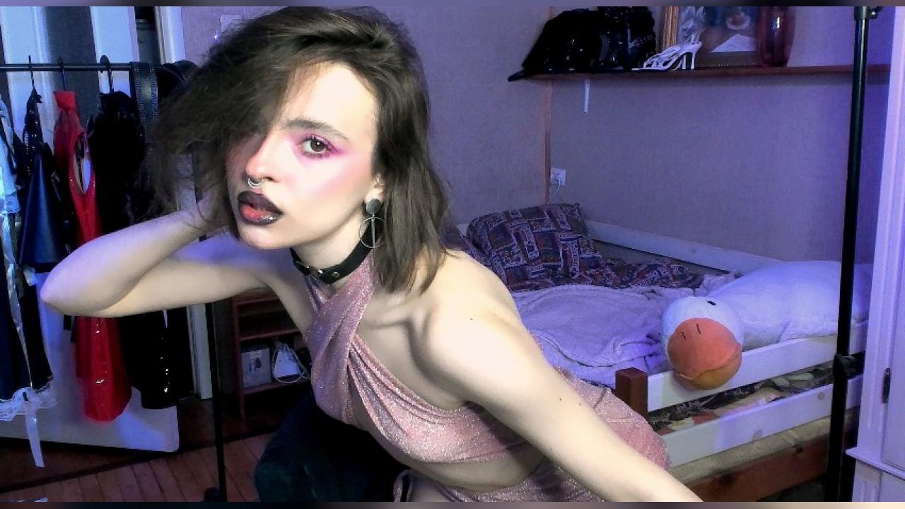 Webcam chat profile for LanaSoft: Kissing