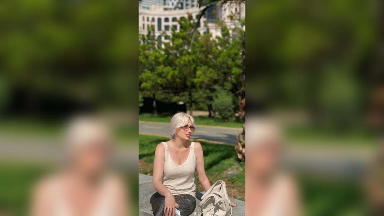 Webcam chat profile for 1Esmeralda: Ask about my Hobbies