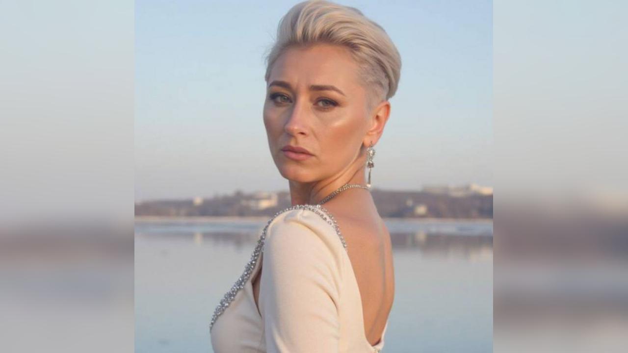 Webcam chat profile for MagicBloom: Ask about my Hobbies