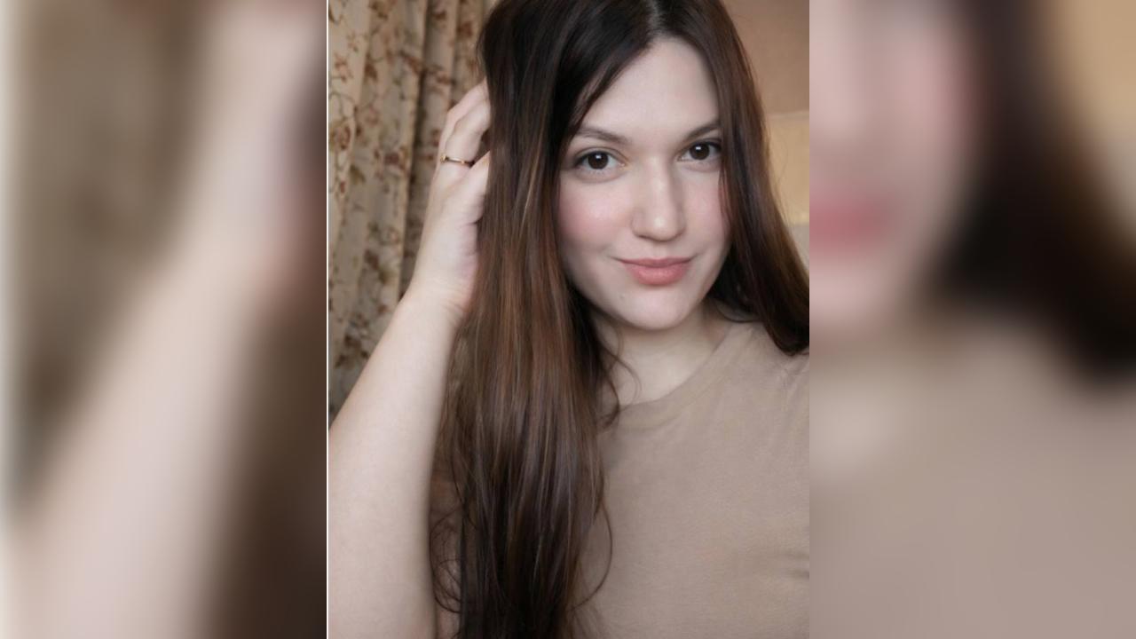 Webcam chat profile for Isabetta: Ask about my Hobbies