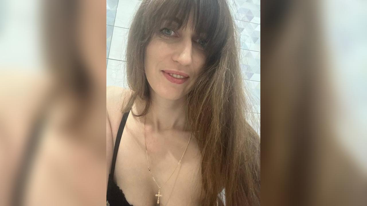 Webcam chat profile for RedRose