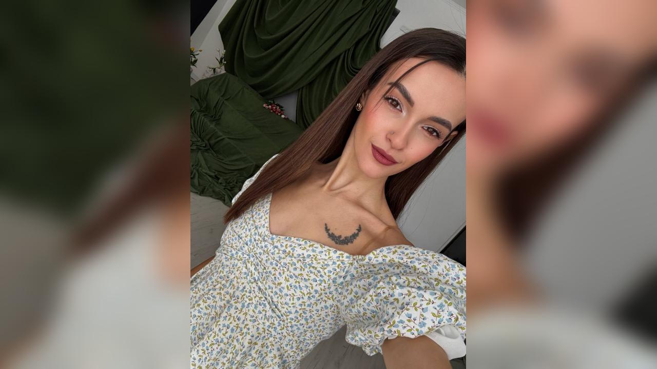 Webcam chat profile for 00FireGirl