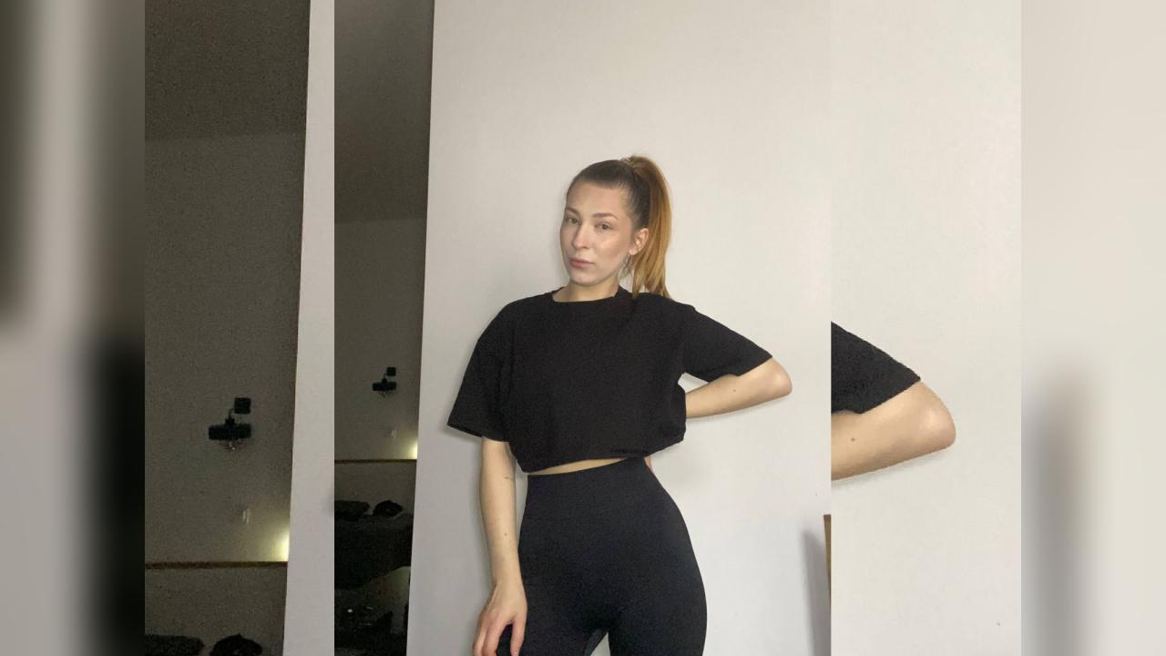 Webcam chat profile for ptashka: Outfits