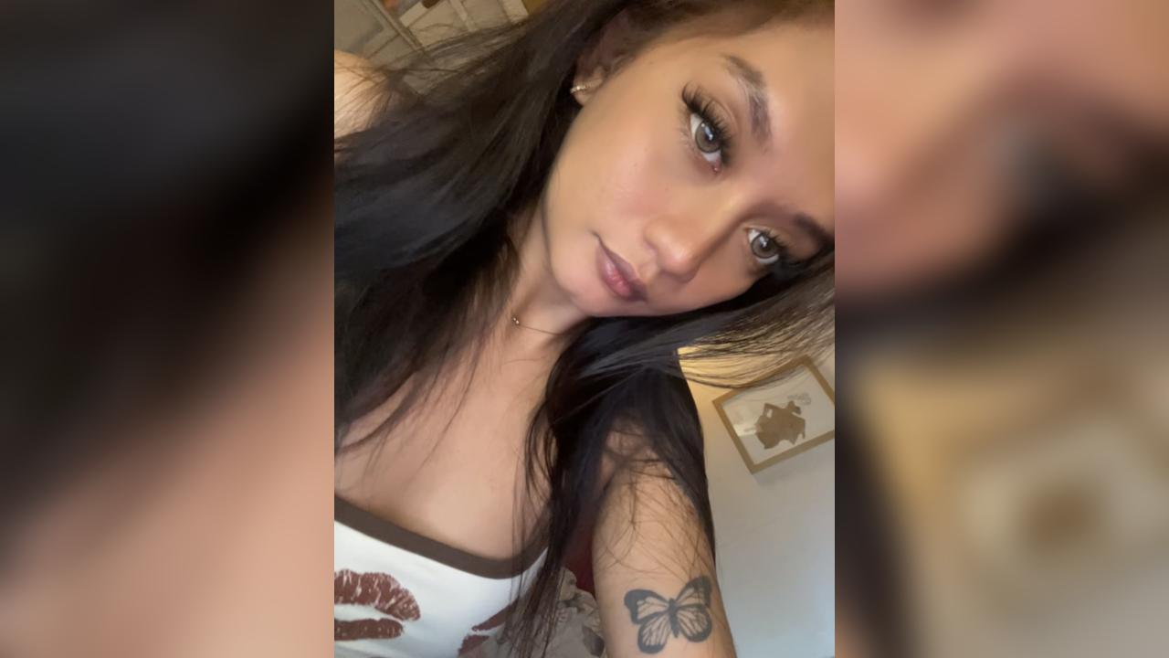 Webcam chat profile for TSBombSheLL: Exhibition