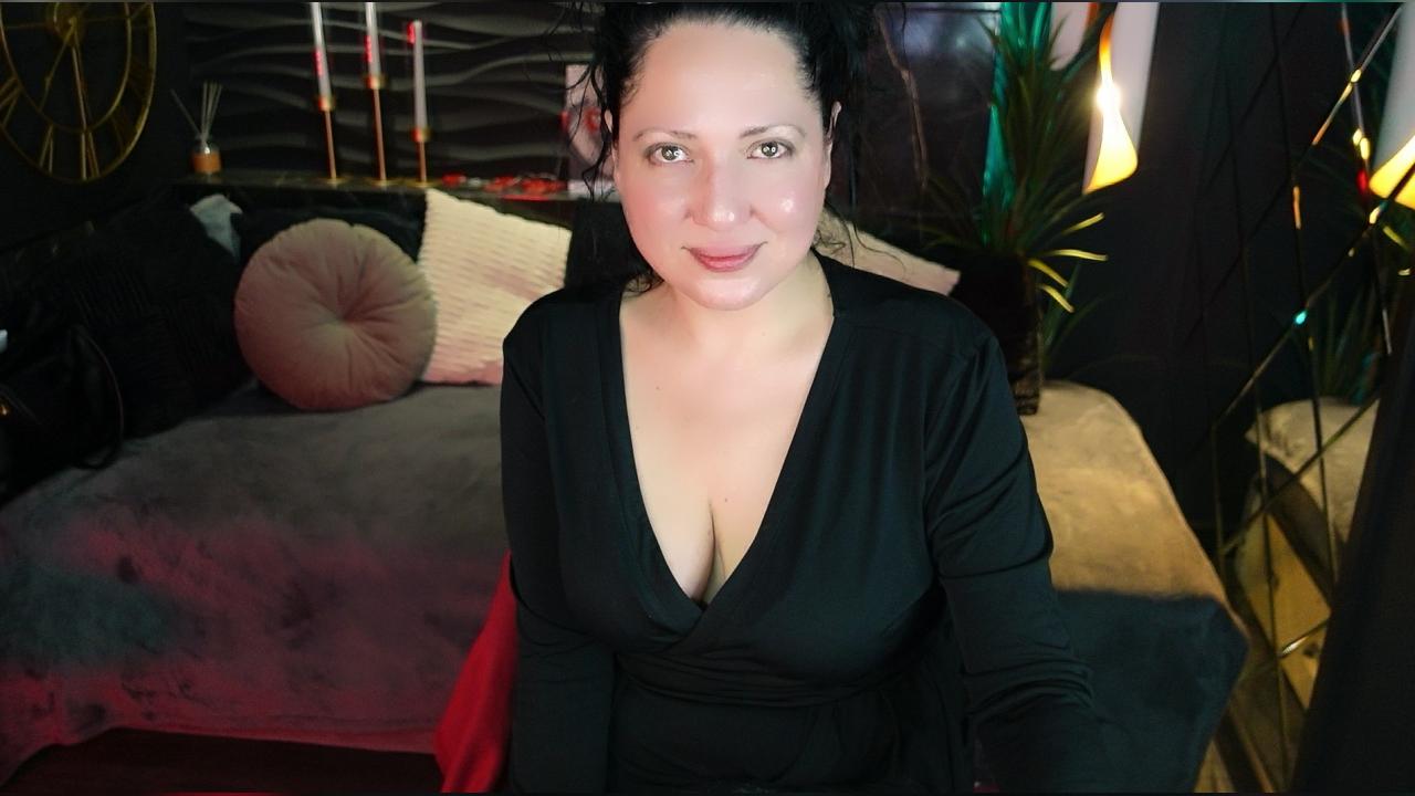 Webcam chat profile for AnitaMuse: Latex & rubber