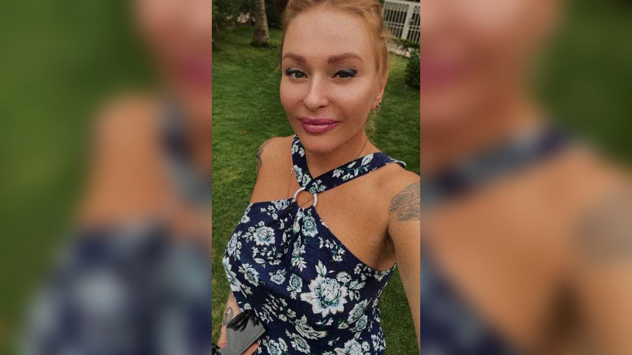 Webcam chat profile for SugarCloud: Art