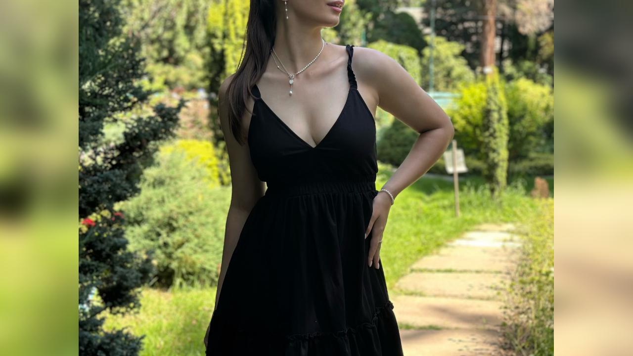 Webcam chat profile for AdorableNastasy: Legs, feet & shoes