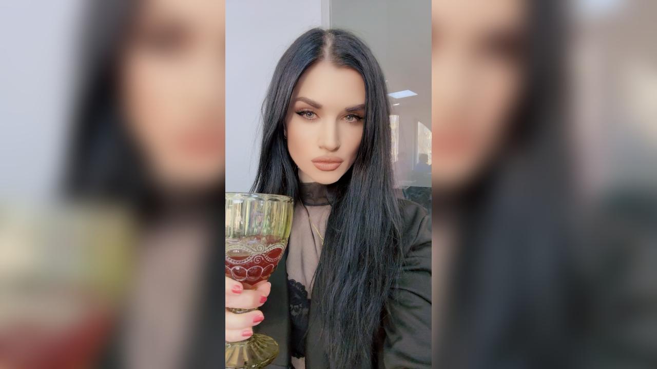 Webcam chat profile for AlisaSecrtAgent: Dominatrix