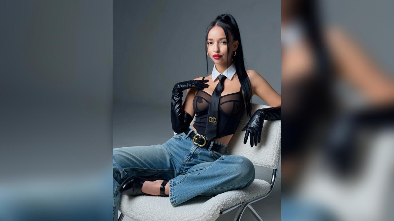 Webcam chat profile for 000SweetCherryy: Latex & rubber