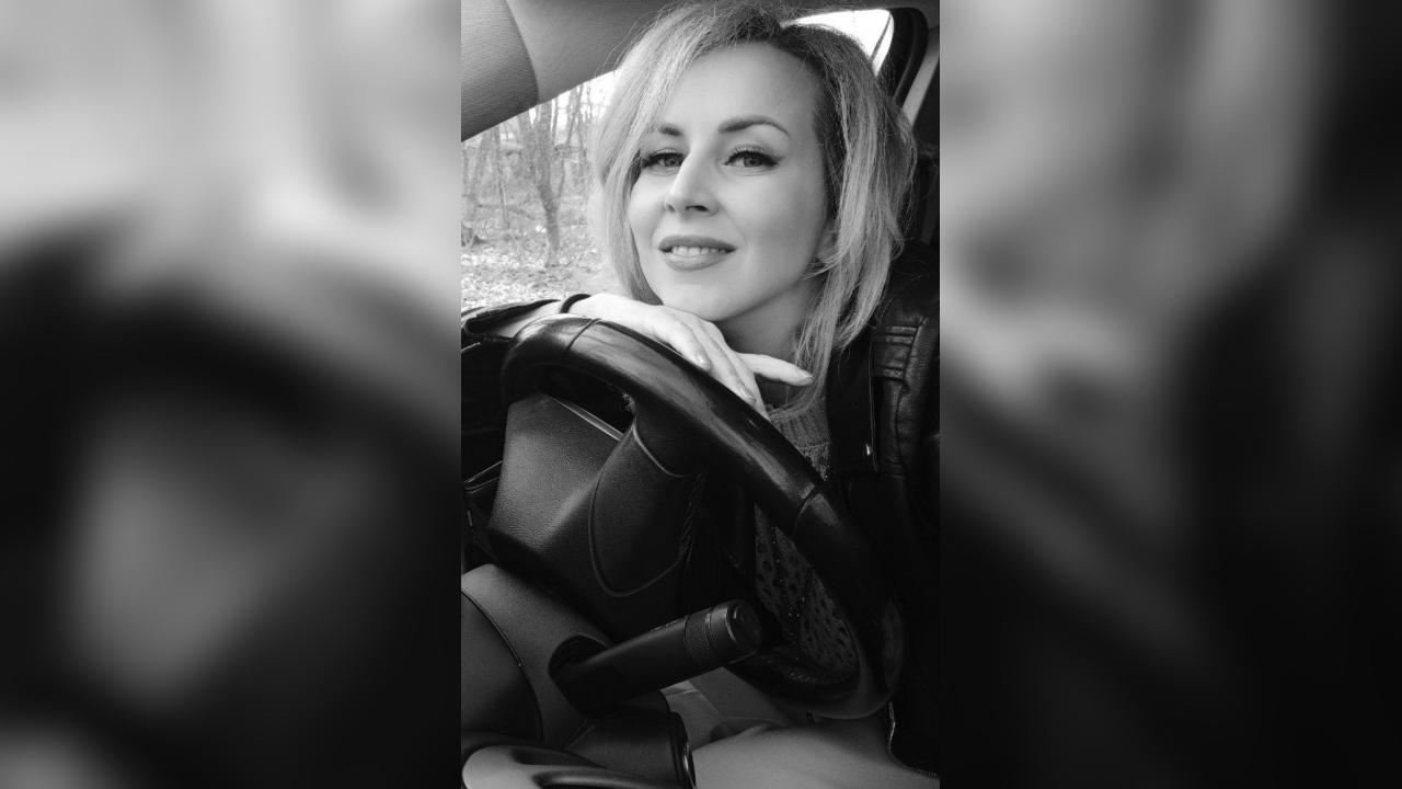 Webcam chat profile for SweettWomann: Legs, feet & shoes