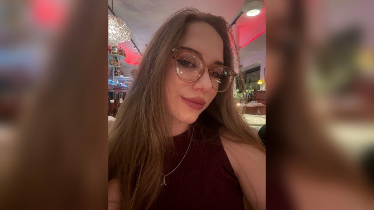 Webcam chat profile for Virelia: Art