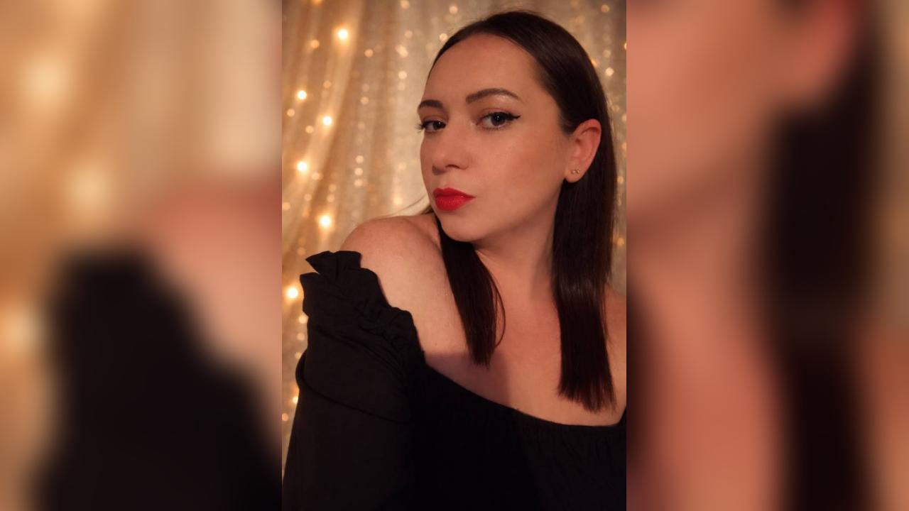 Webcam chat profile for KarolinnA: Ask about my Hobbies