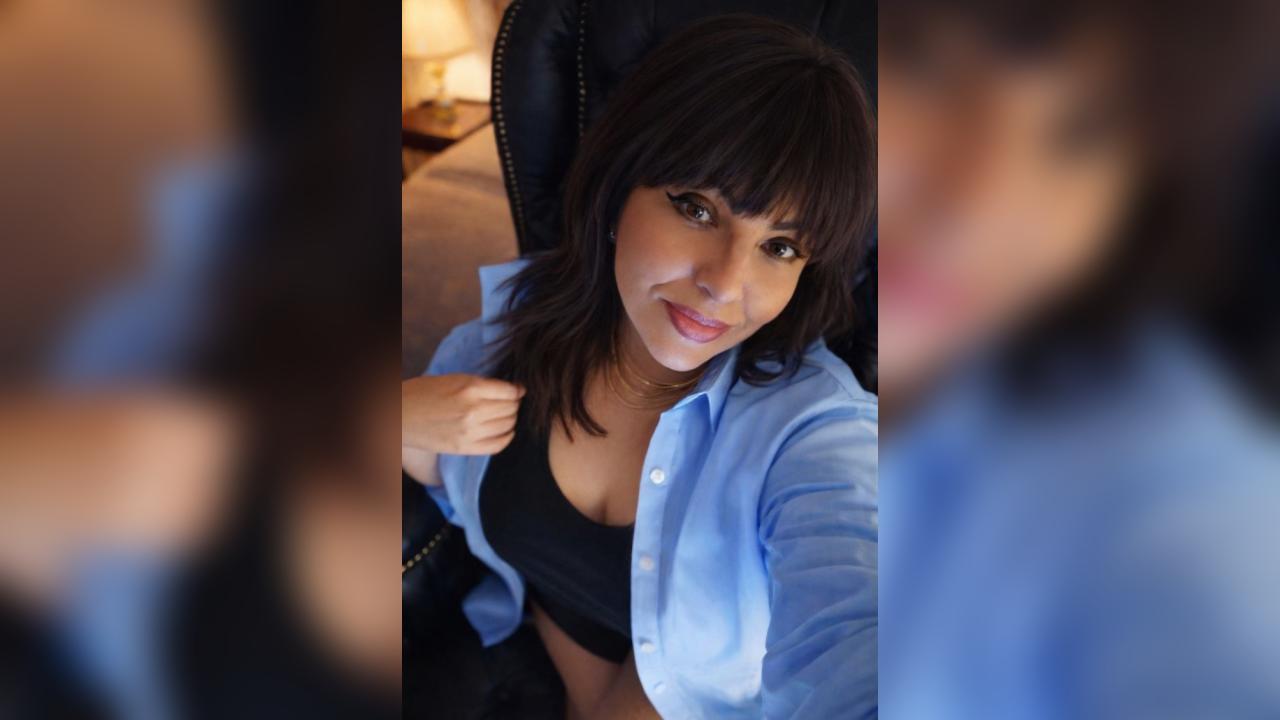 Webcam chat profile for AureliaLunit: Ask about my Hobbies